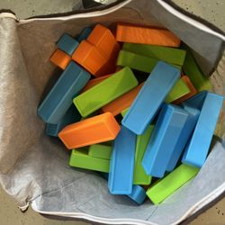 Plastic Building Blocks Lightweight Rectangular Jenga Or Playing blocks 