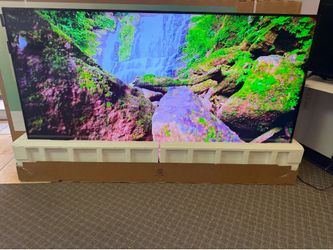 75 TV LG light scratch inside of screen 4K Smart TV 55 down on Financing