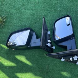 Toyota tundra mirror