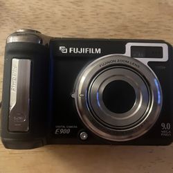 Fujifilm FinePix E Series E900 In Perfect Condition 