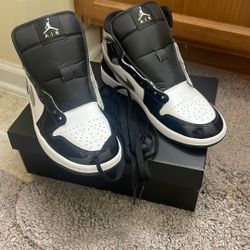 Air Jordan 1 Mid SE’ Black White Metallic Silver’