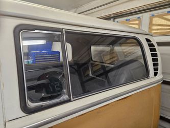 Vw bus side rear glass