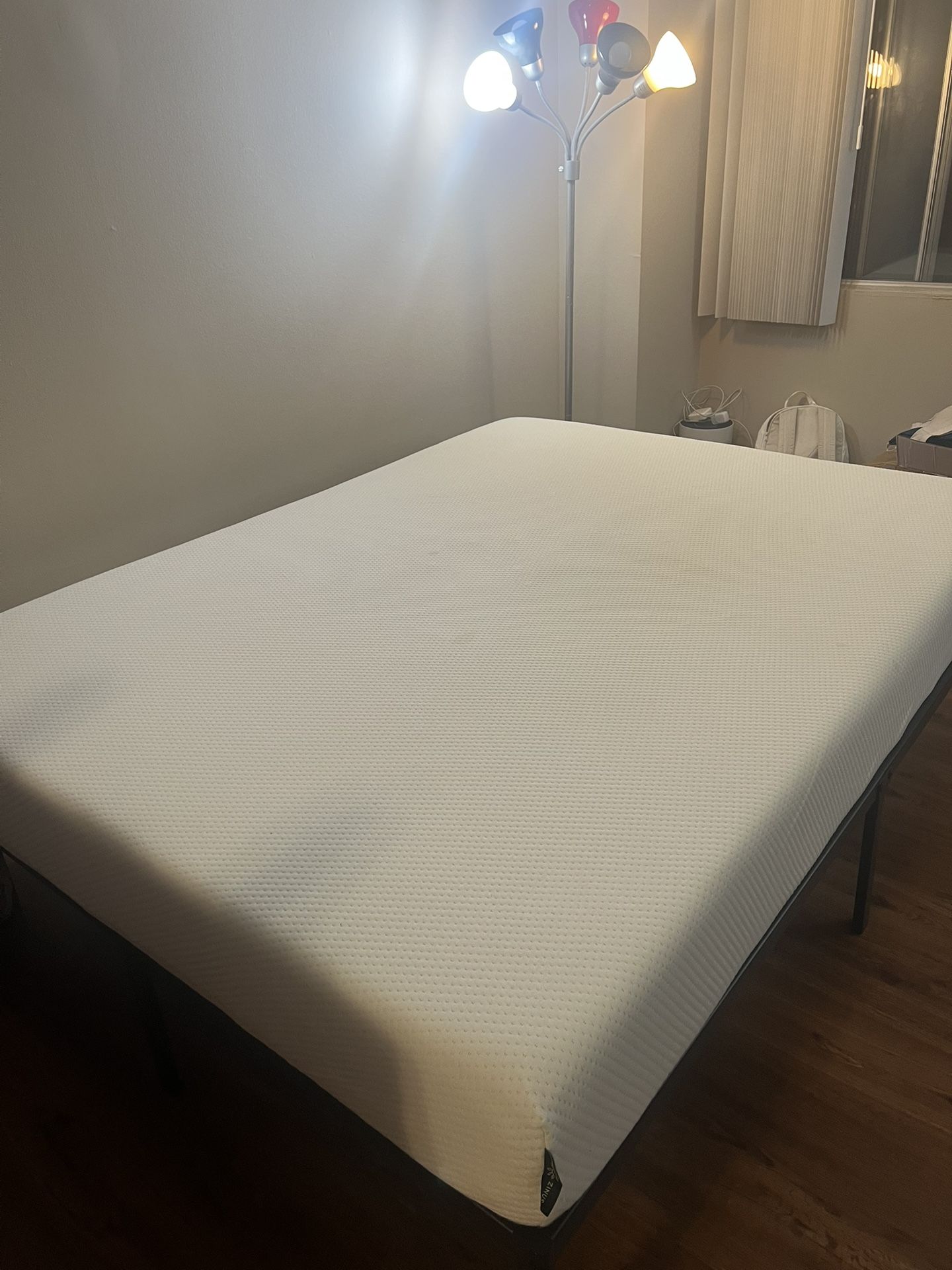 Queen memory Foam Mattress