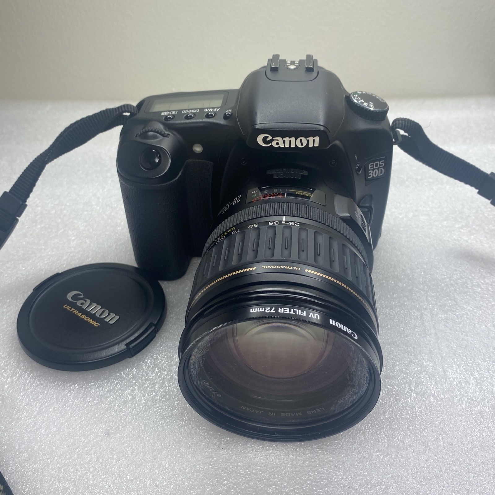 Canon EOS 30D Body Digital SLR Camera With 28-135mm Ultrasonic Lens