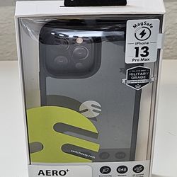 SwitchEasy Aero+ Shockproof MagSafe Black Apple iPhone 13 Pro Max Hard Case