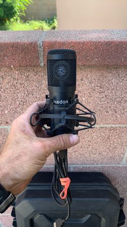 Ikedon microphone
