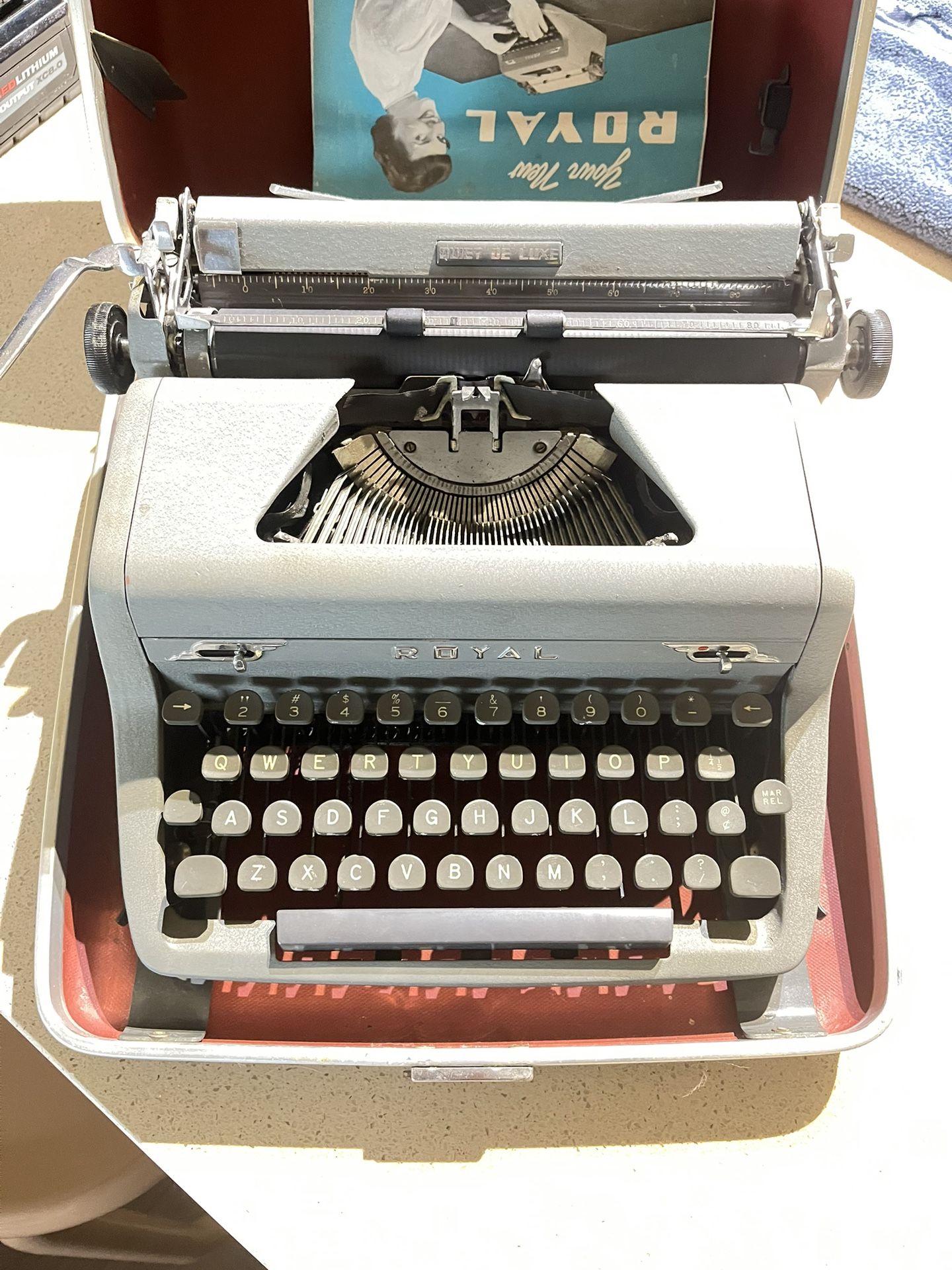 1950 Royal Quiet Delux Typewriter Mint Condition
