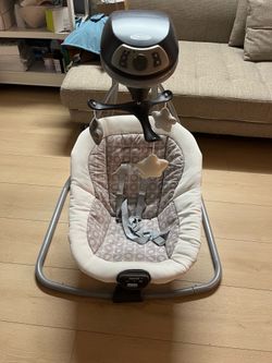 Free baby swing (no vibration and mobile)