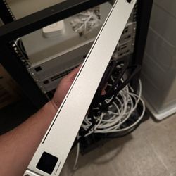 Unifi Cable Modem UCI - Like New