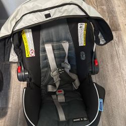 Graco Car seat 