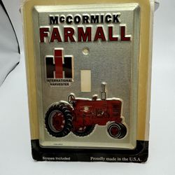 889-PTT New Unopened McCormick Farmall  Collector Metal Switch Plate Cover, USA