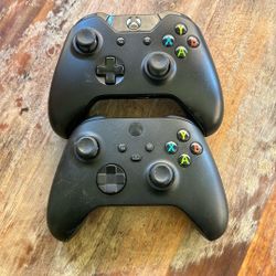 Xbox One Controllers $30 To $40 Each 