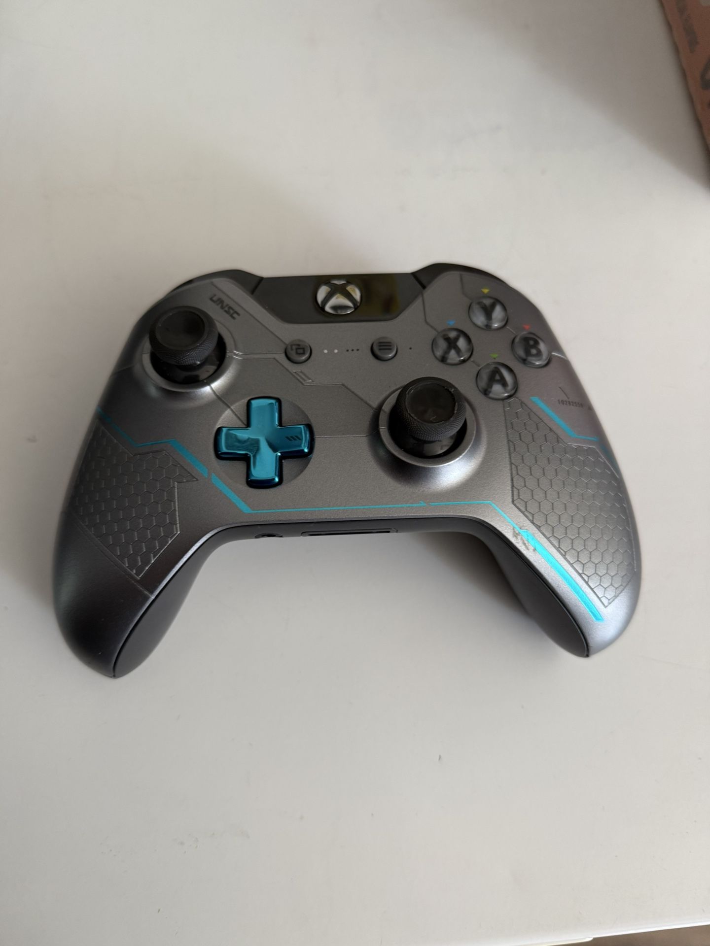 Xbox One Controller $60 Limited Edition Halo 5 Guardians Spartan (NO TRADES)