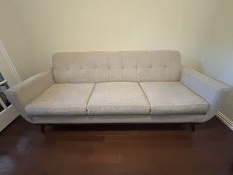 Like-New Rooms To Go Sofa | Sofá como nuevo – 6 meses de uso