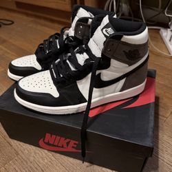 Air Jordan 1 Mocha