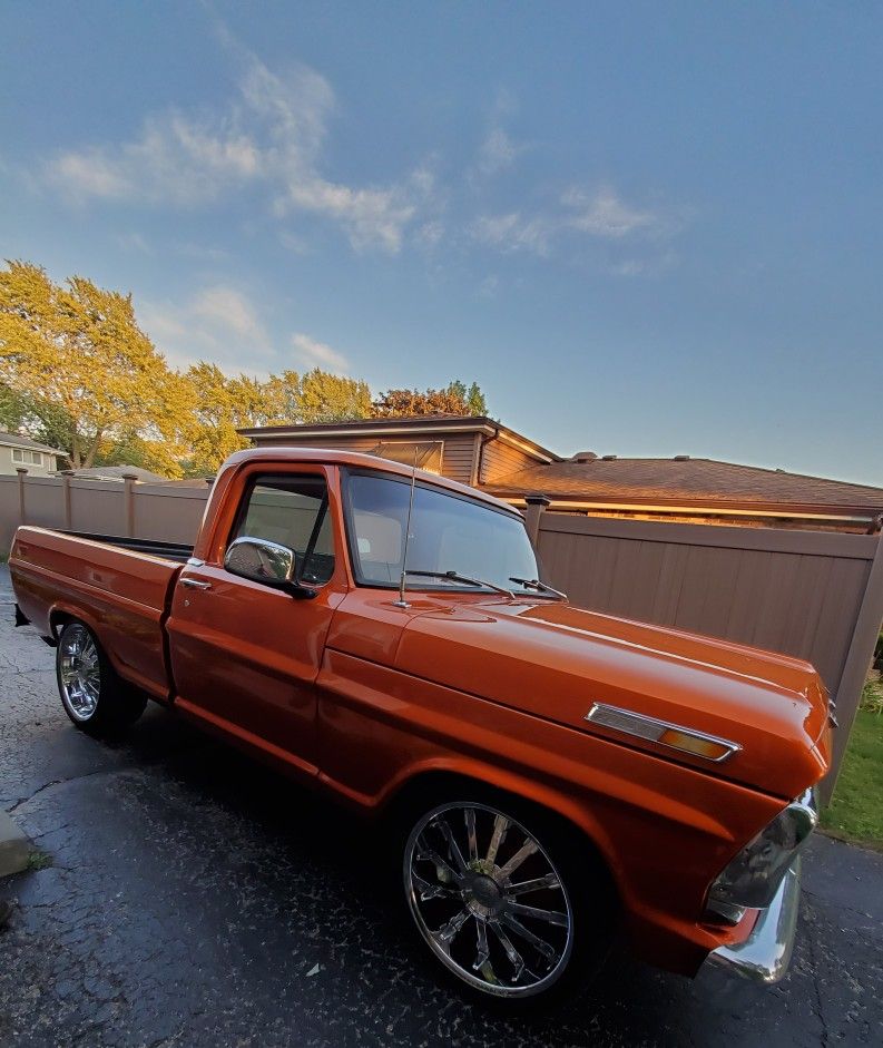 Classic Truck 1968 Ford F-100 