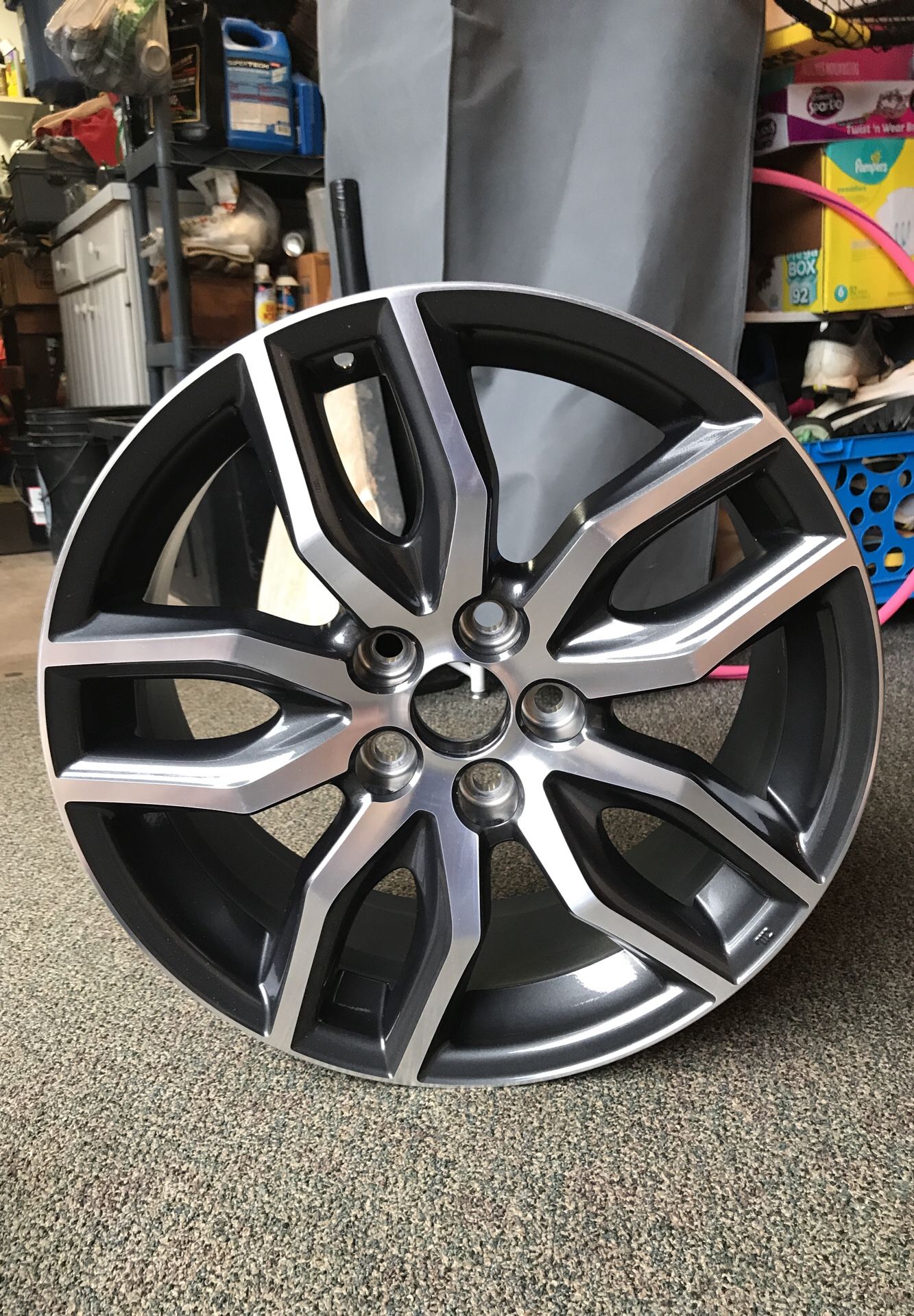 ONLY ONE 18 in. Toyota Wheel