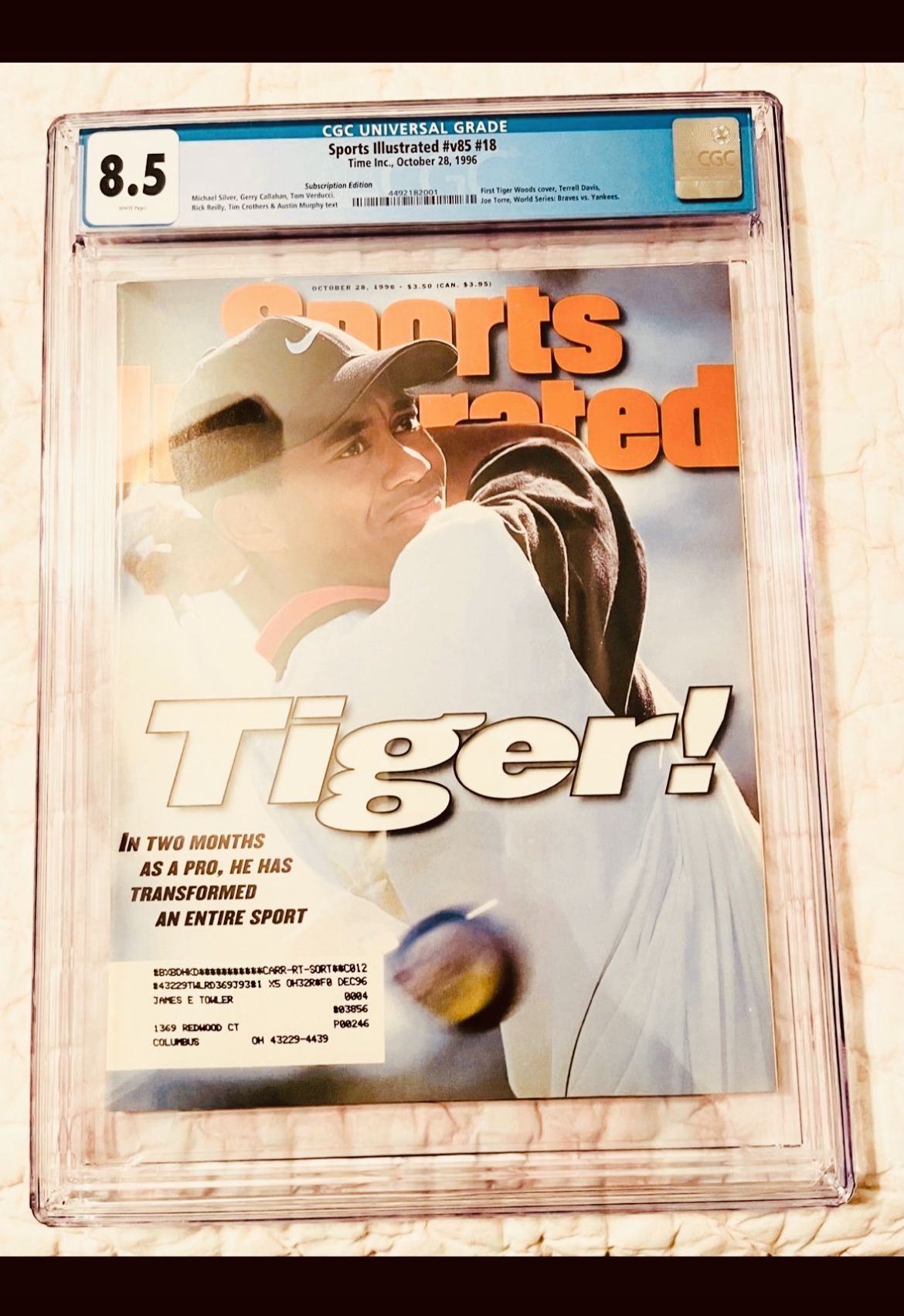 8.5 Graded Tiger Woods Sports Illustrated Magazine 