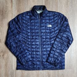 The Northface Lightweight Thermoball Puff Jacket Size Medium 