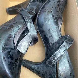 Tsubo Women’s Shoes NIB 71/2