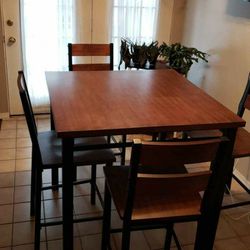 Kitchen Table with  4 Chairs 