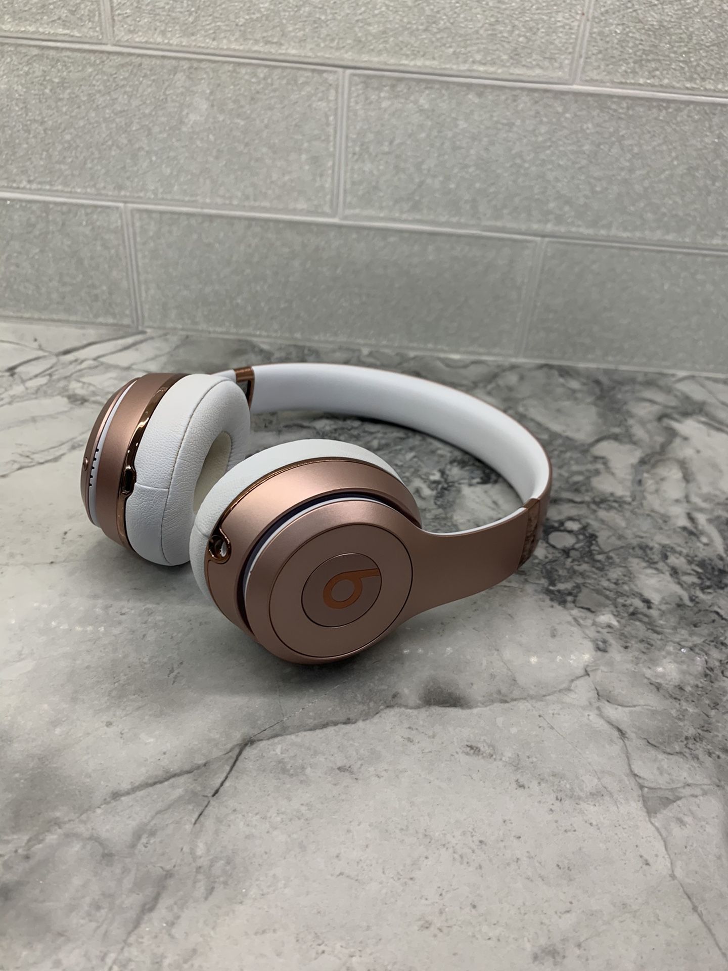 Rose Gold Beats Solo