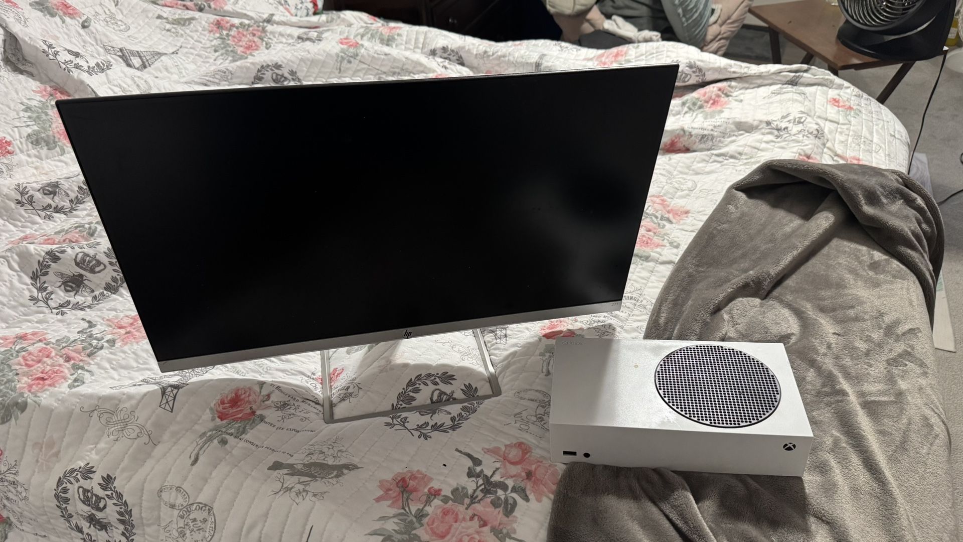 Xbox Series S And Gaming Monitor With Controller