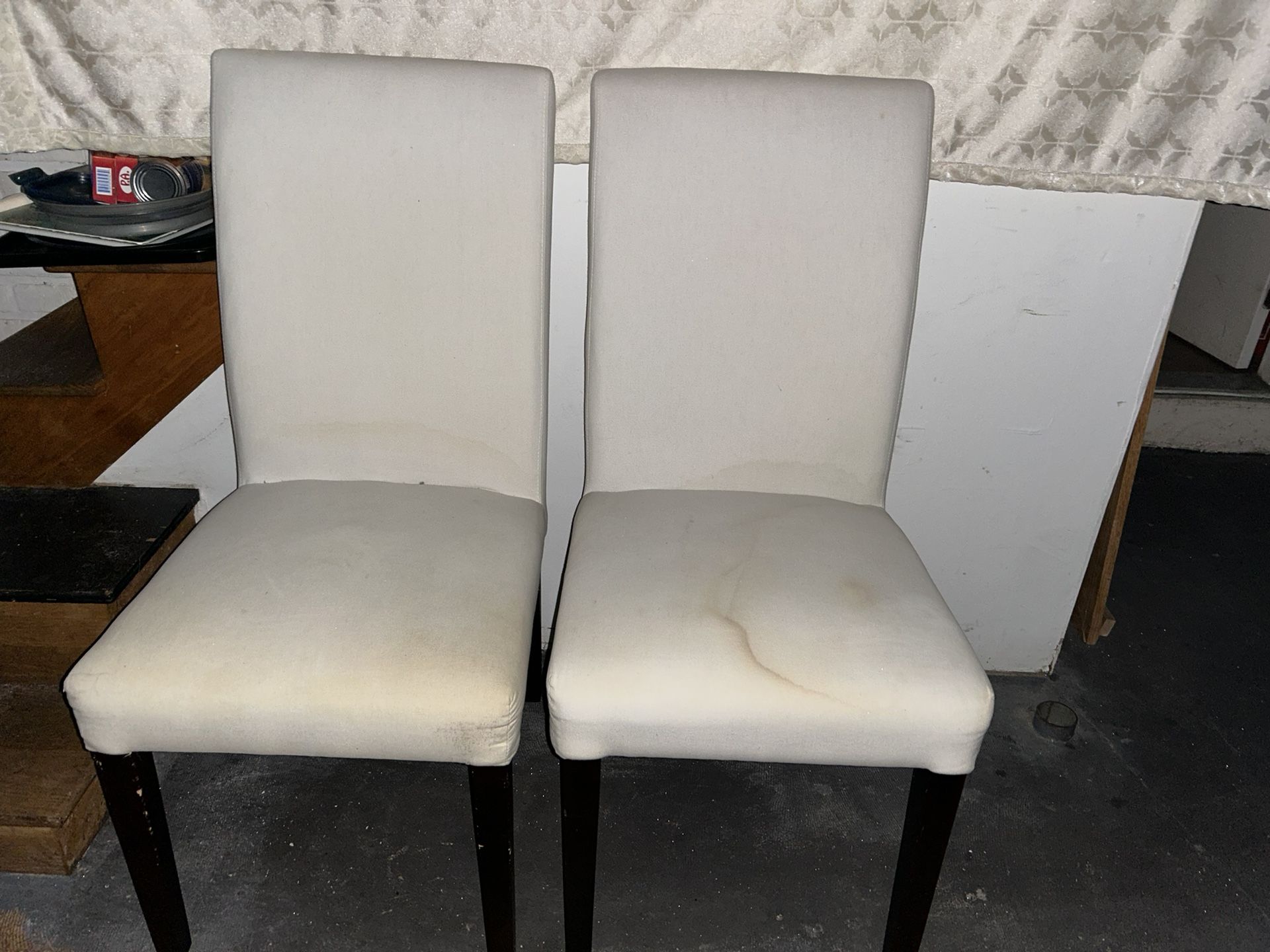 A Set Of Chairs!!