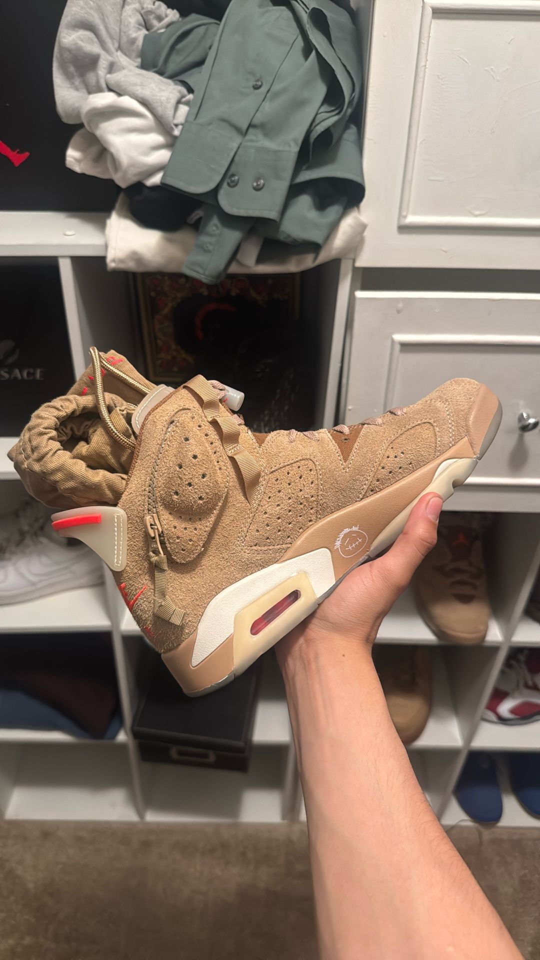 Travis Scott 6 Retros British Khaki