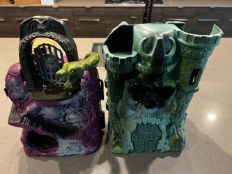 MOTU Greyskull and Snake Mountain play sets