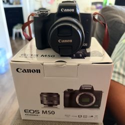 Canon E0S M50