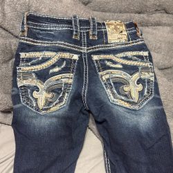 Rock Revival Size 28 