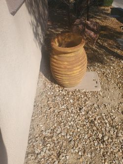 Exterior decorative vases.