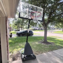 Spalding- 54" Polycarbonate Backboard NBA Portable Basketball System/Hoop 