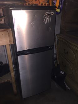 Stainless steal mini fridge and freezer