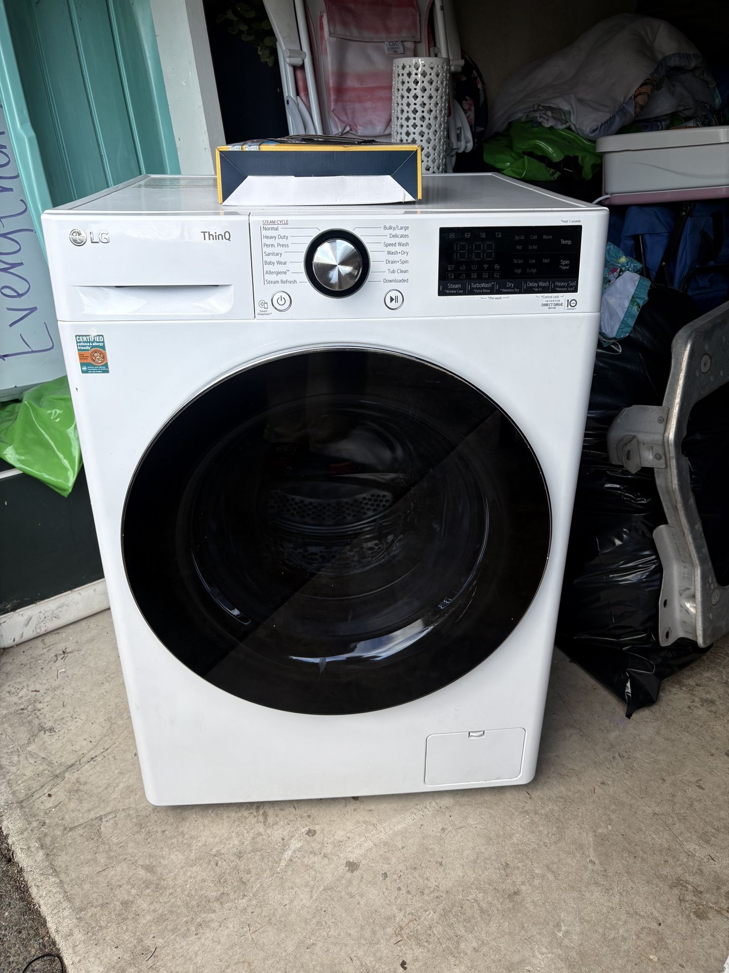 LG WASHER/DRYER