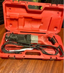 Milwaukee Super Sawzall Reciprocating Saw with Case