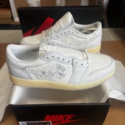 Air Jordan 1 Retro Low OG Rabbit Floral Swoosh IF4391-100