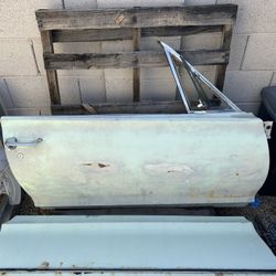 67 68 Mercury Cougar Passenger Door With Glass 