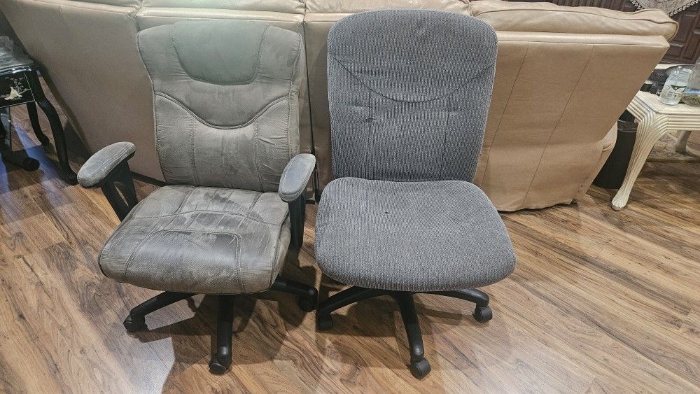 2 Rolling Office Chairs
