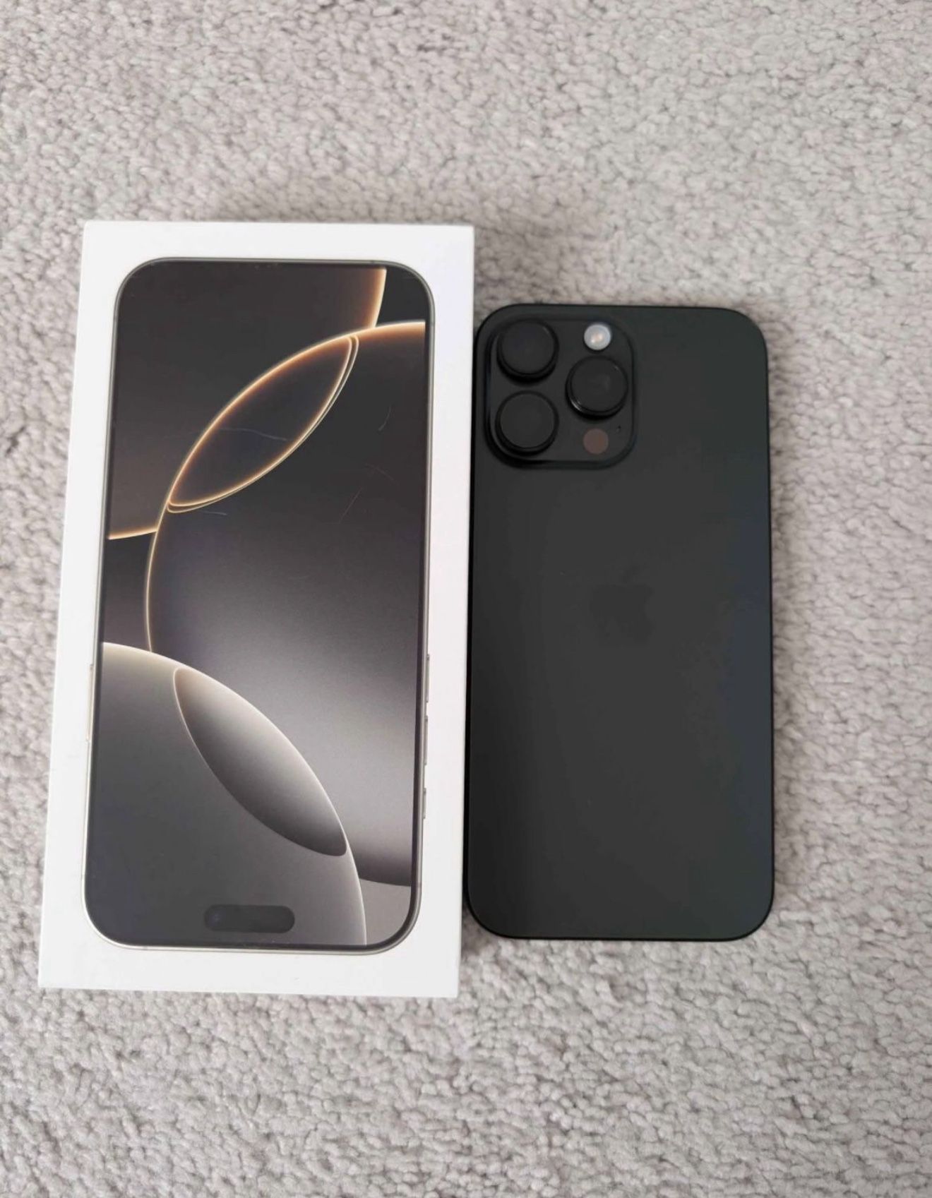 iPhone 16 Pro Max