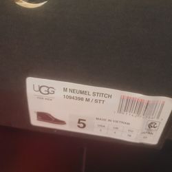 Ugg boots size 5