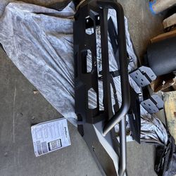 Fab Fours FF17-X4352-1 Matrix Front Bumper with Pre-Runner Guard For Raptor 17 to 20 F150