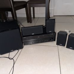 Potente Teatro En Casa Marca Yamaha N Completa Cuenta Con Toda Sus Accesorios 