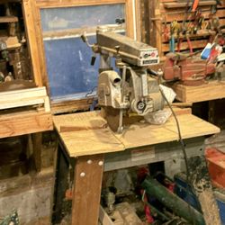 Dewalt Radial Arm Saw