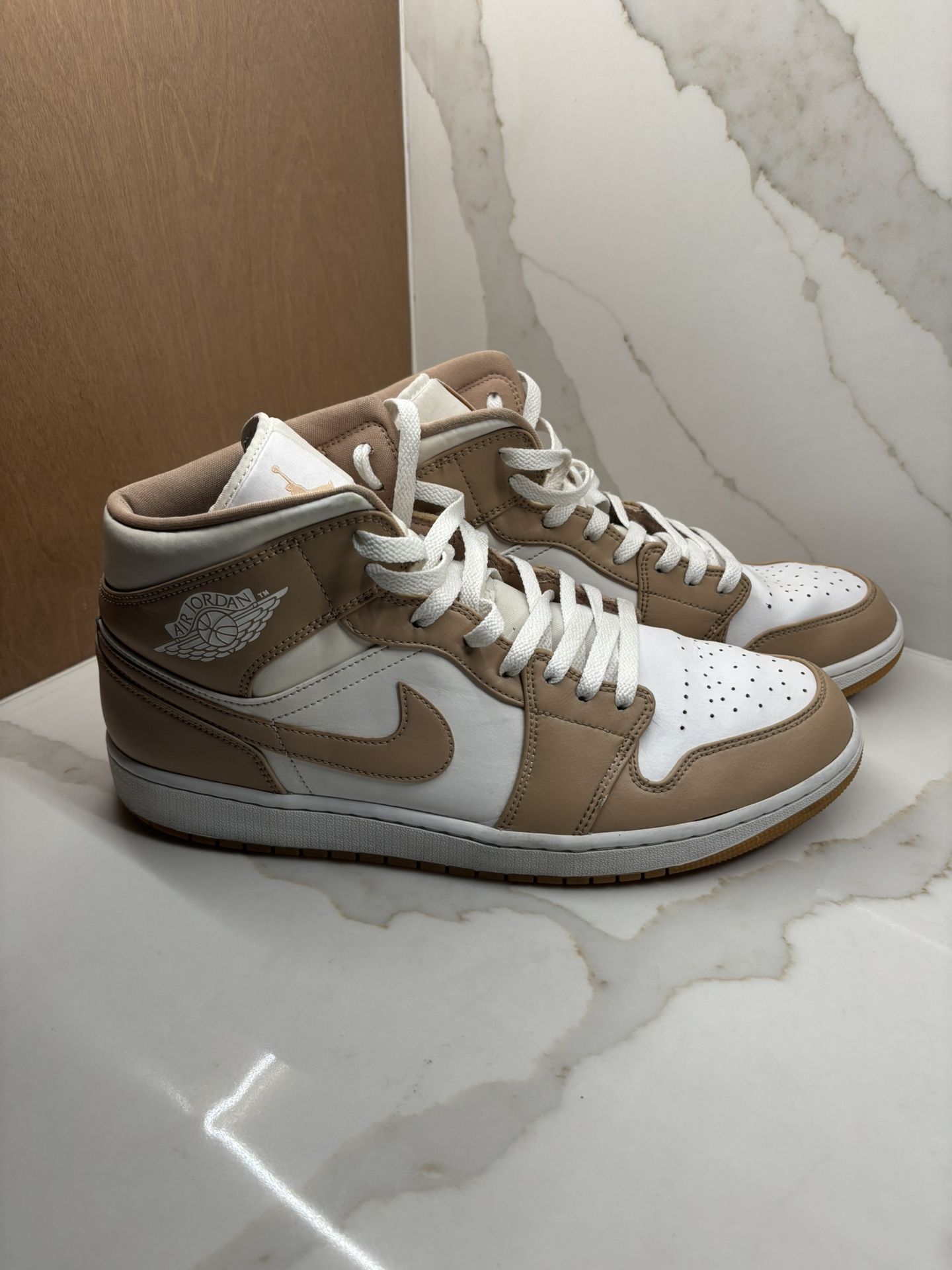 Jordan 1 Mid ‘Hemp Tan Gum’