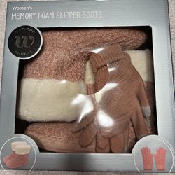 Wayland Square Women’s Memory Foam Slipper Boots w/ Magic Gloves *NEW*