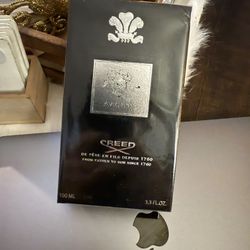 Aventus Creed men’s cologne