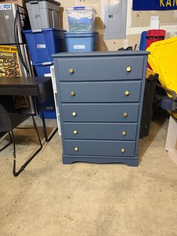 Youth 5 drawer dresser