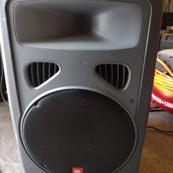 JBL Eon Powered 15 